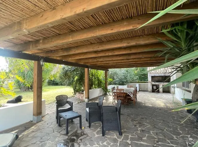 Дом отдыха Roy House