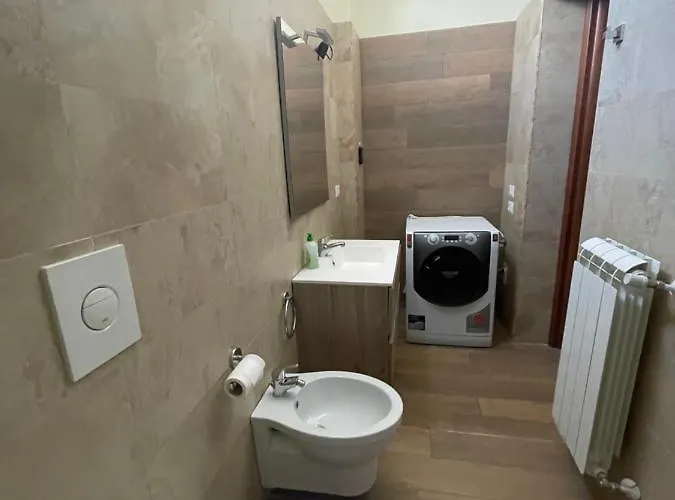 Roy House Альгеро