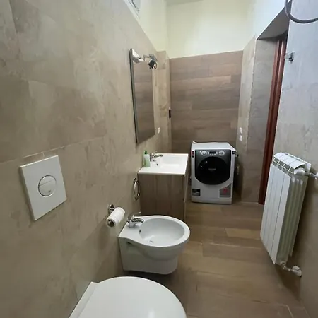 Roy House Альгеро